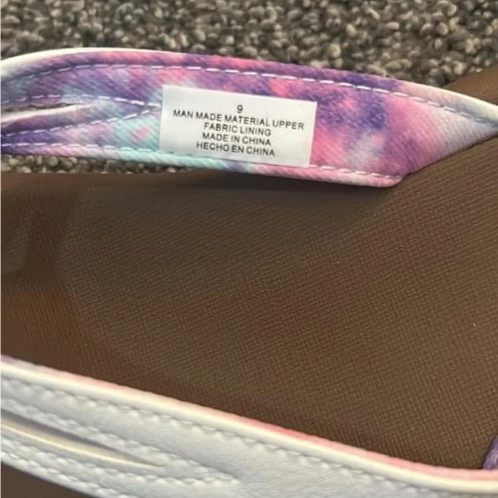 Women’s NWOT Frigos sandal. $15 plus shipping. Sz 9 - Picture 3 of 3